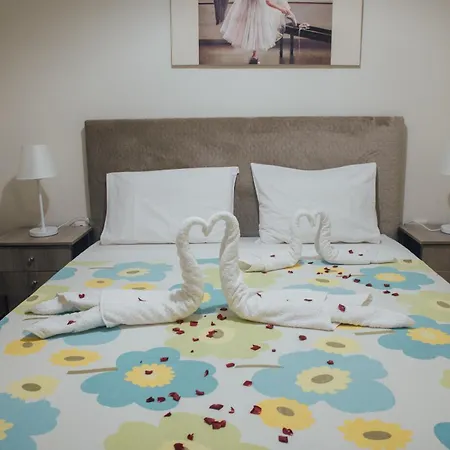 Appartement Tsirigotis Garden Akharavi