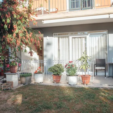 Tsirigotis Garden * Akharavi