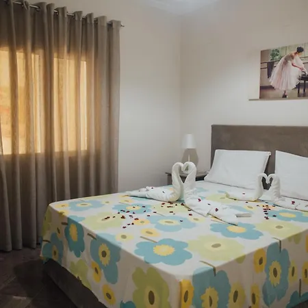 Tsirigotis Garden شقة